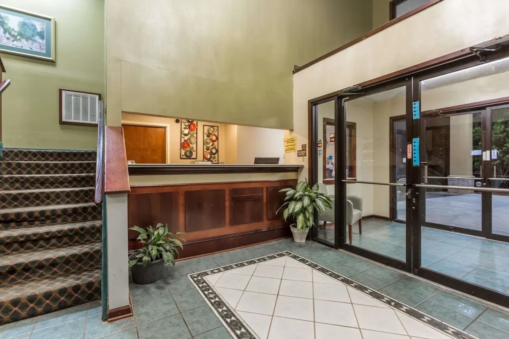 Super 8 Piedmont Greenville Area