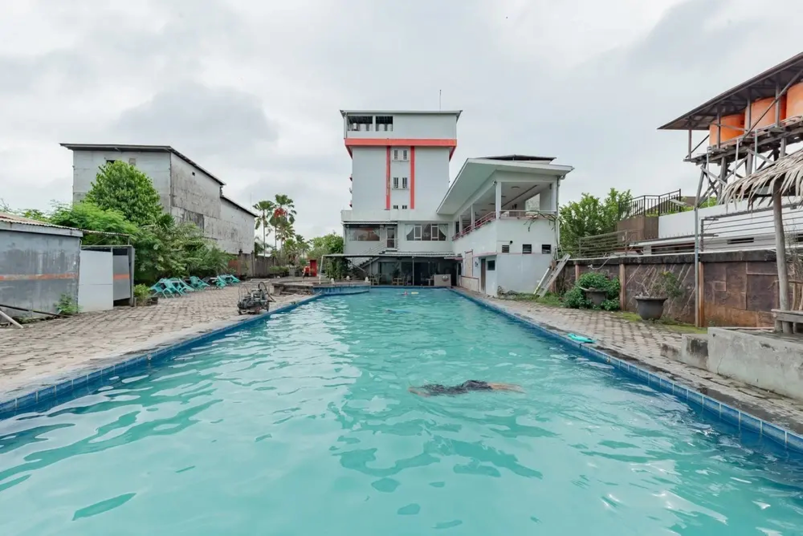 Onyx Hotel