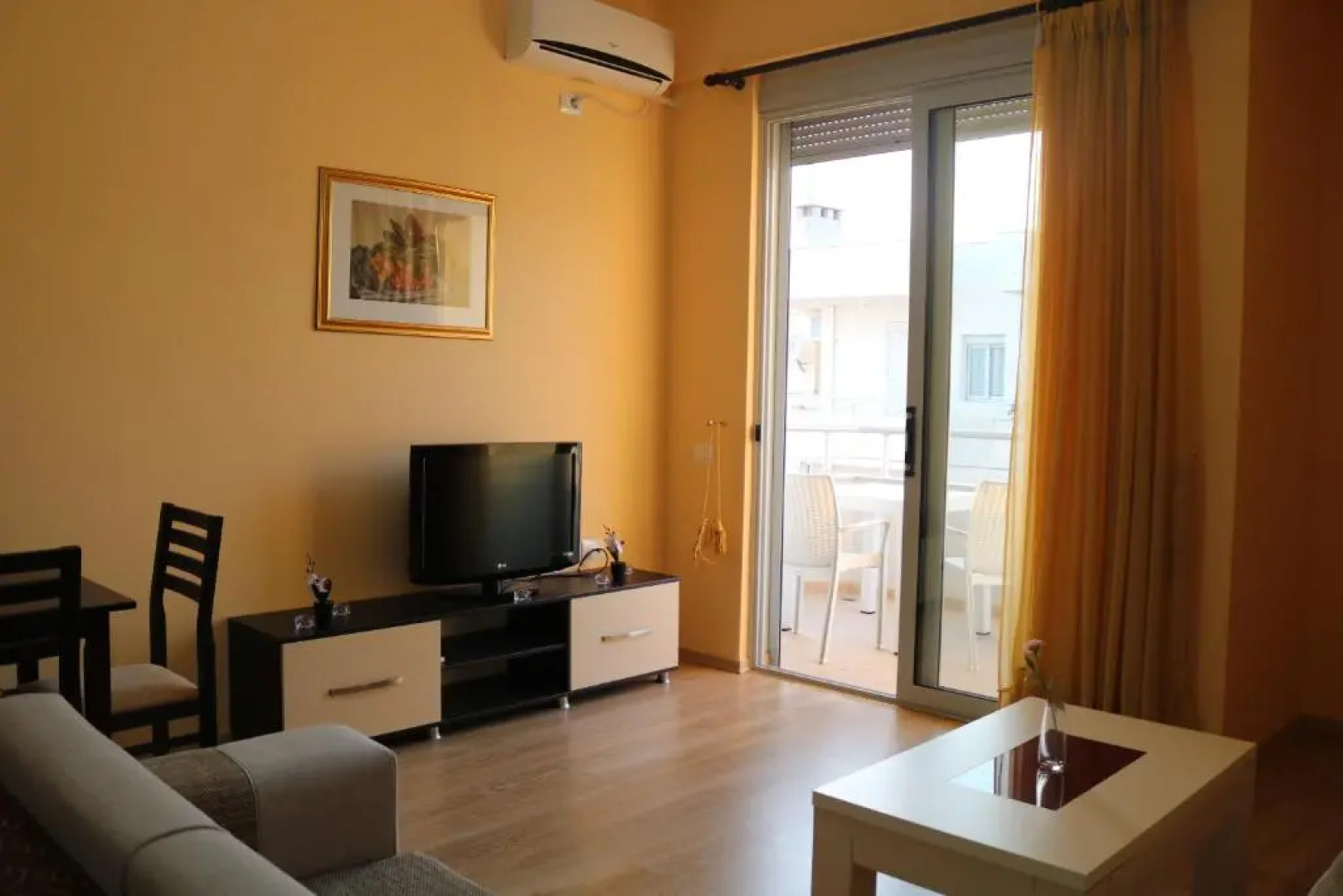 Belleview Apartment 4