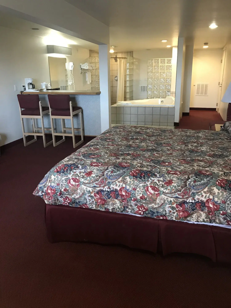 Thunderbird Motel