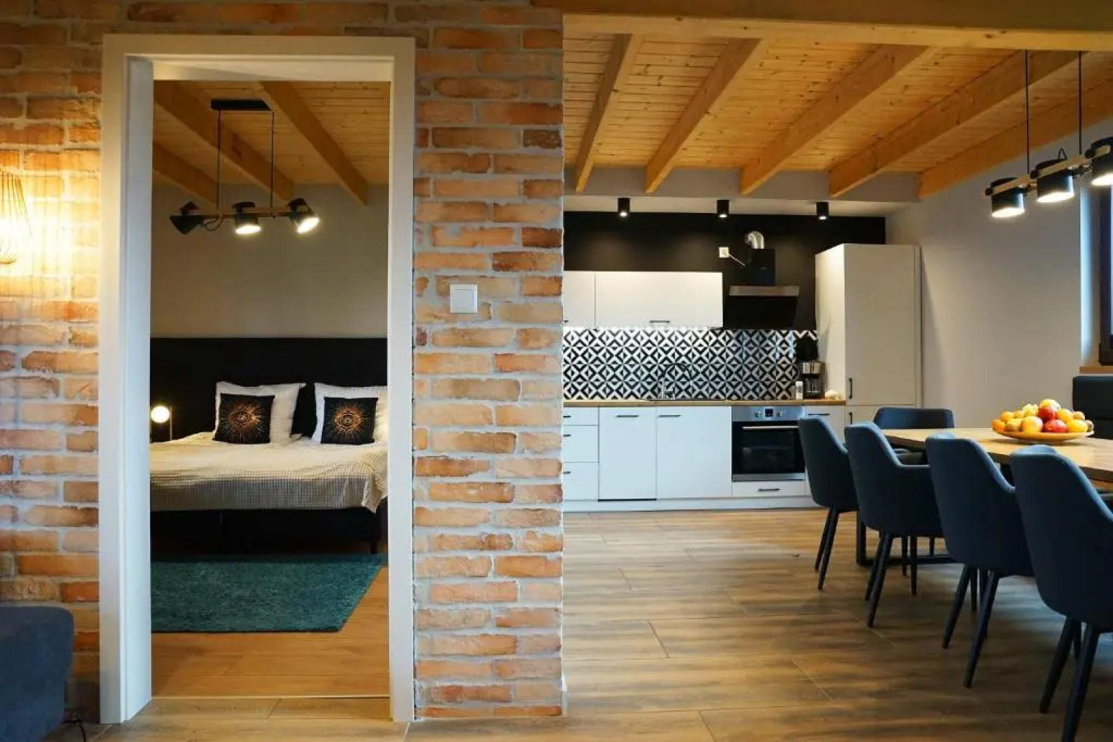 Holiday Resort With Sauna and Jacuzzi, Mielenko