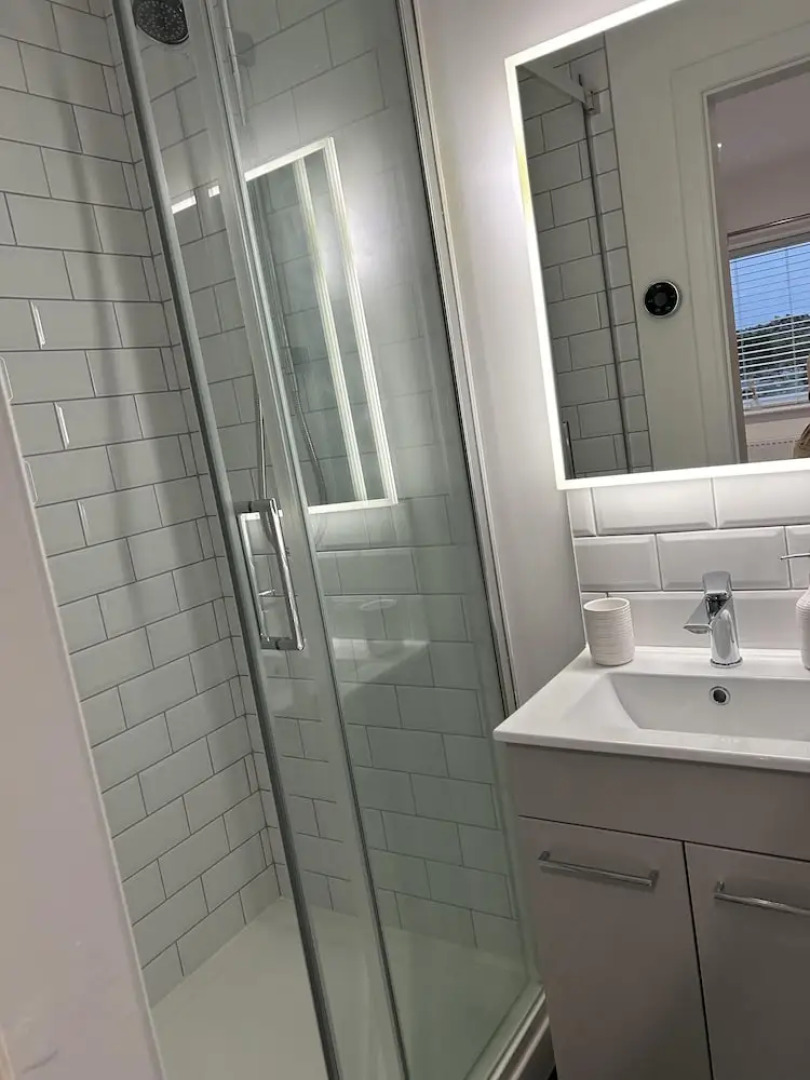 Impeccable 4-bed House in Trearddur Bay