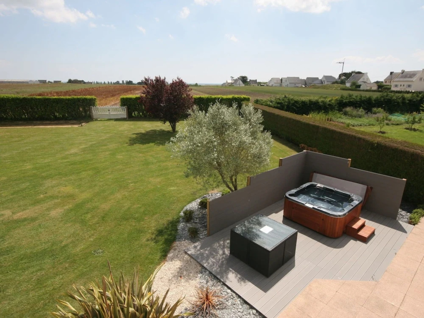 Villa With Indoor Heated Pool and Jacuzzi, Only 1.5 km of Beach and sea