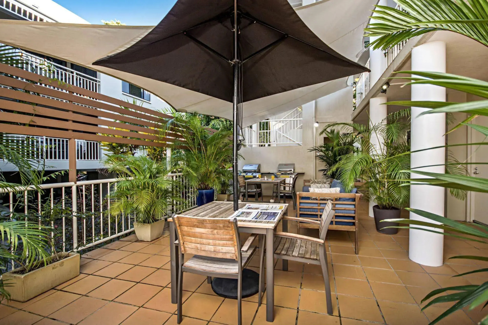 Port Douglas Apartments - Adults Only Oasis