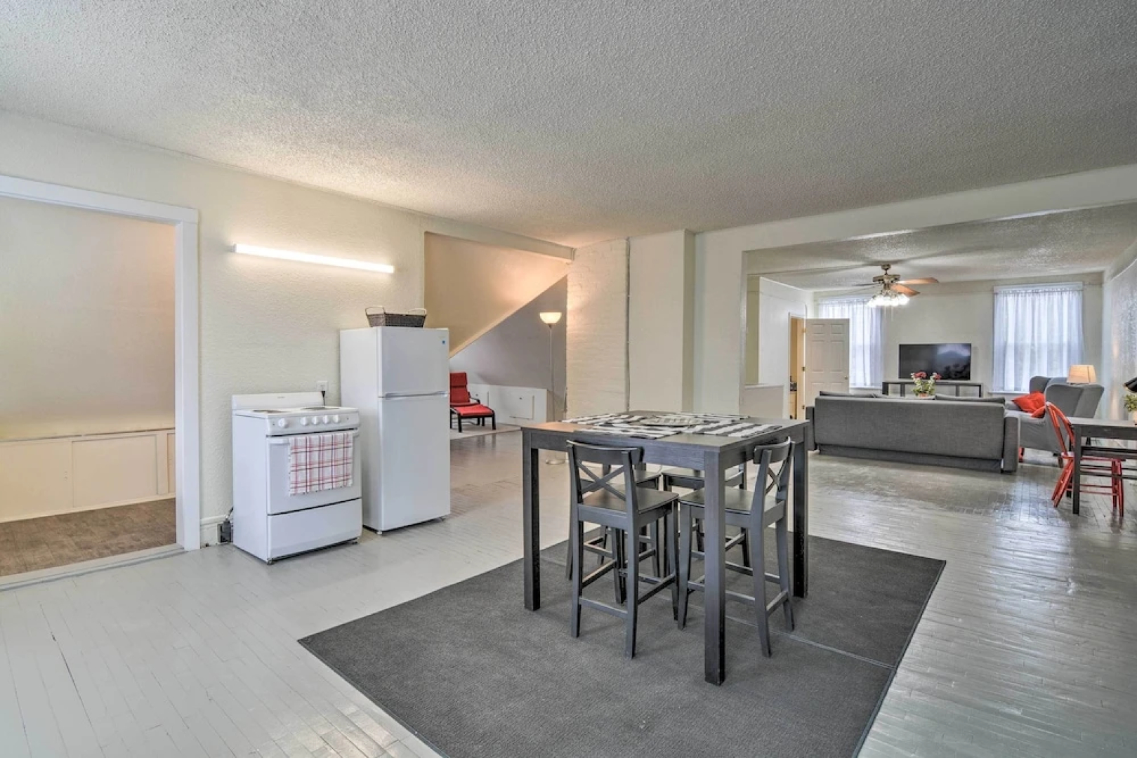 Charming Apartment in the Heart of Sault St Marie!