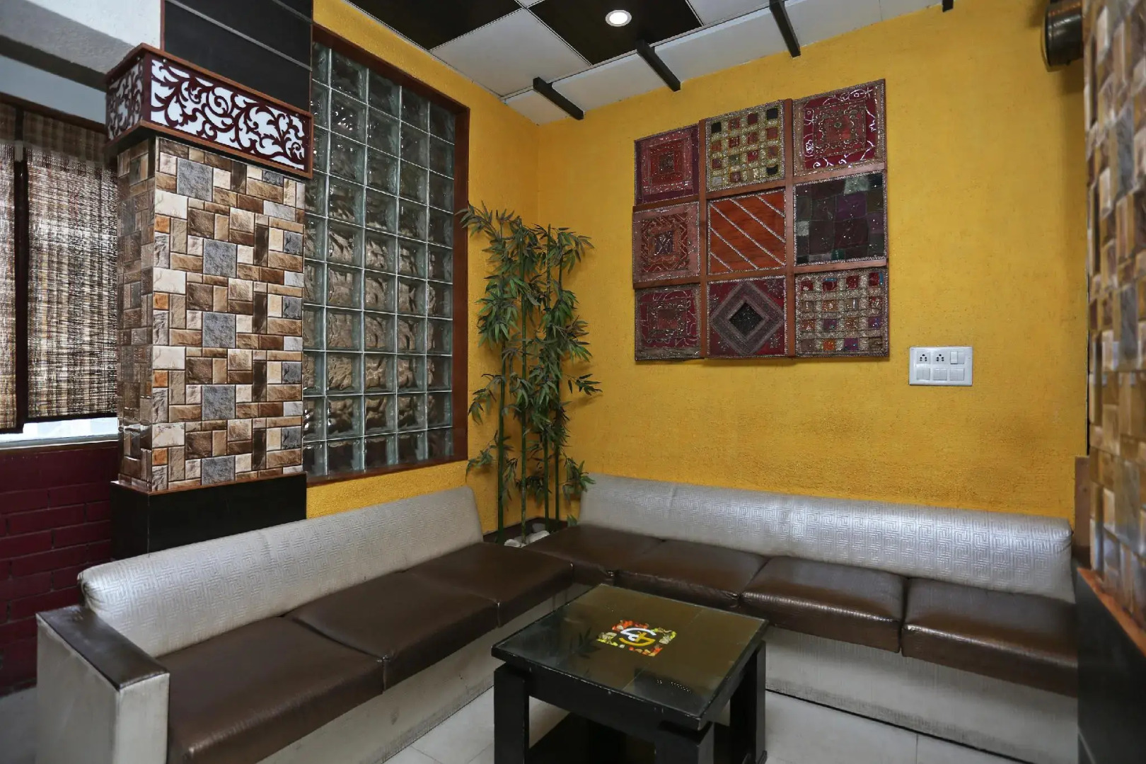 Oyo 8394 Hotel Sp Klassic