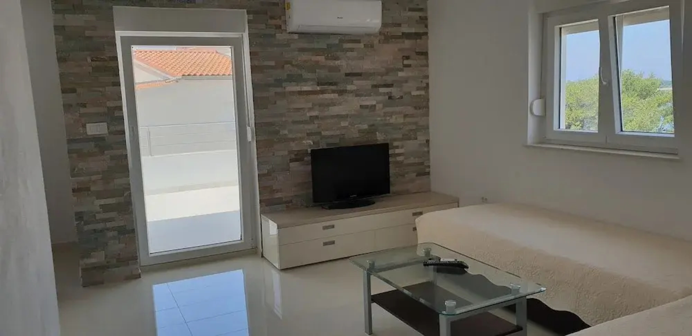Apartments MIA Bilo 887