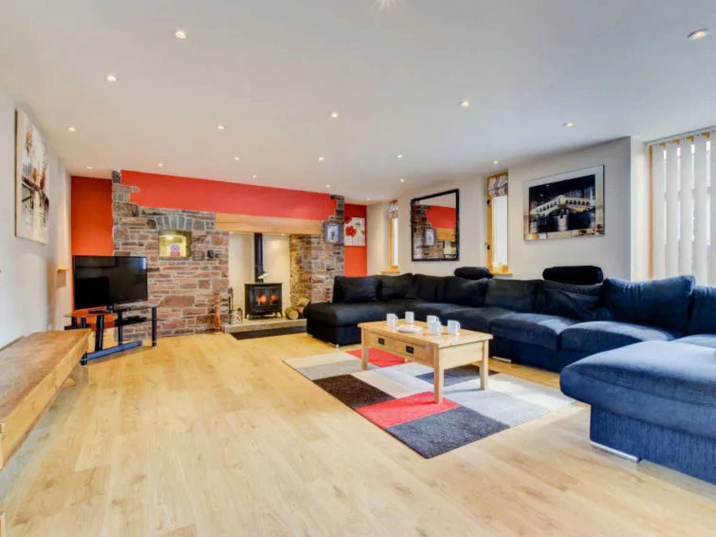 Holiday Home Sgubor yr Onwydden