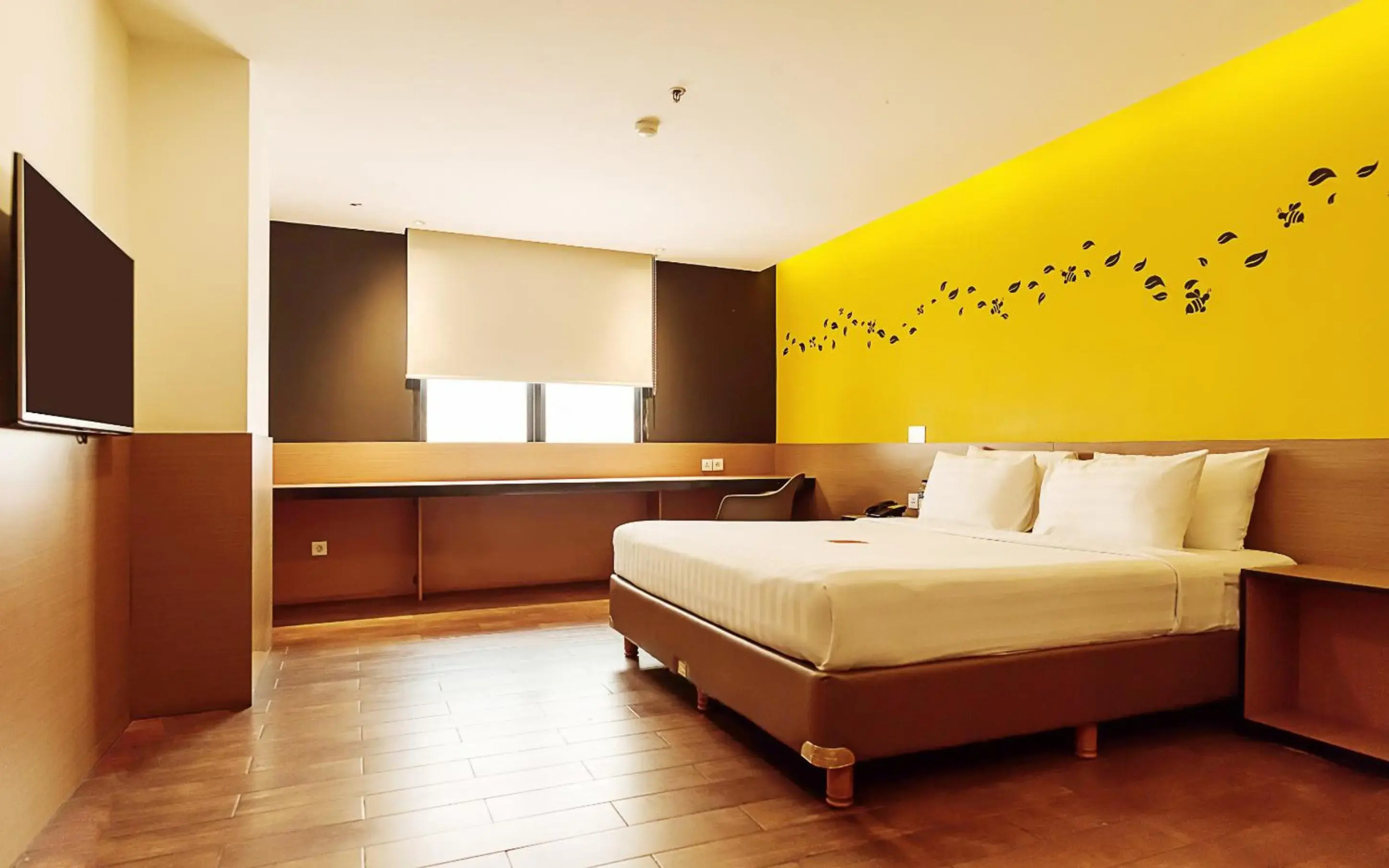 Yellow Bee Tangerang