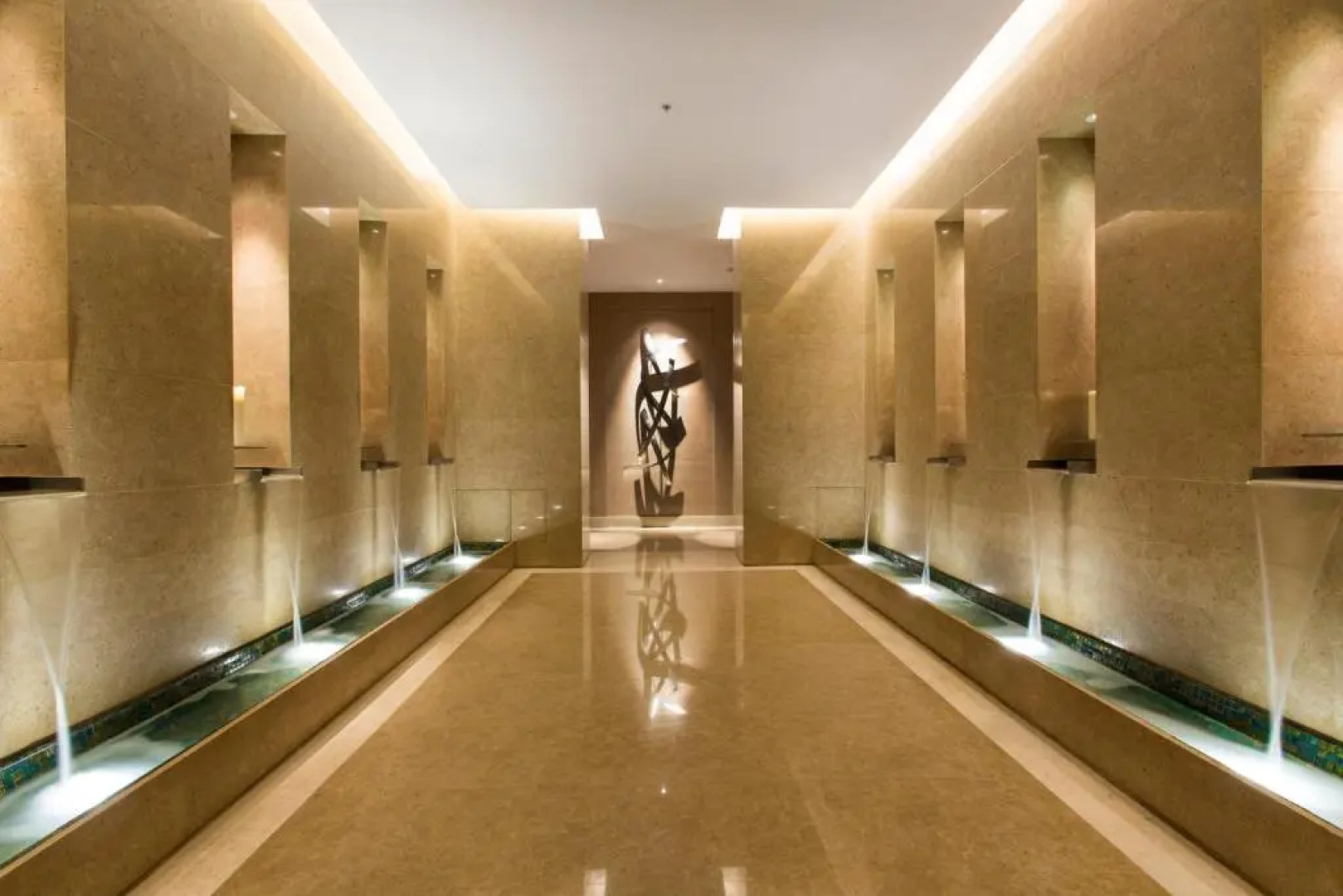 Отель Four Seasons Riyadh At Kingdom Center