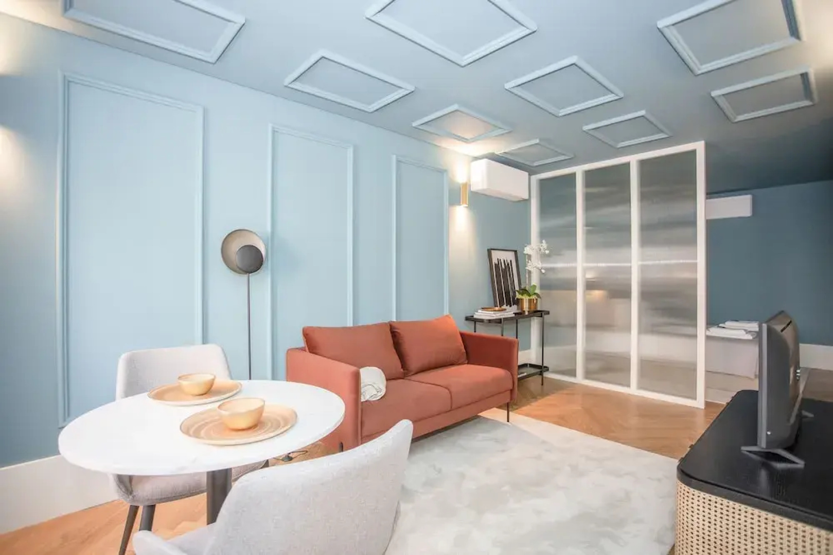 Ribeira Old Town Charming Flat w/ AC by LovelyStay