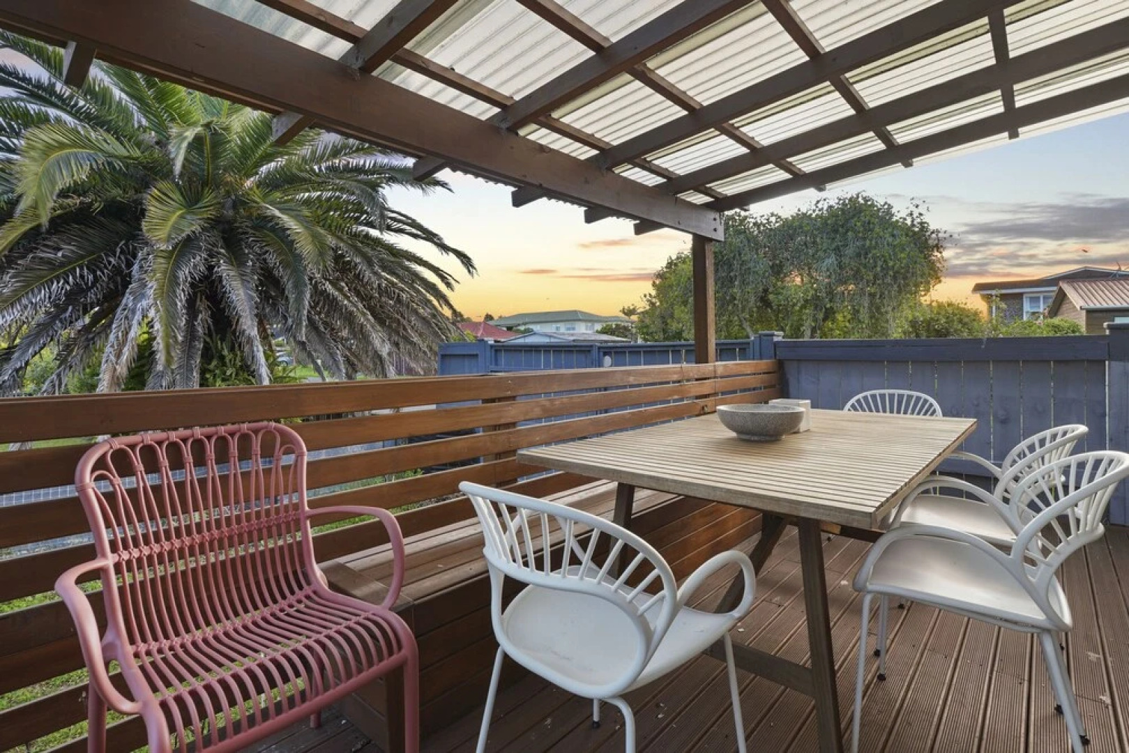 Amazing Home By Beach - Aircon-ed