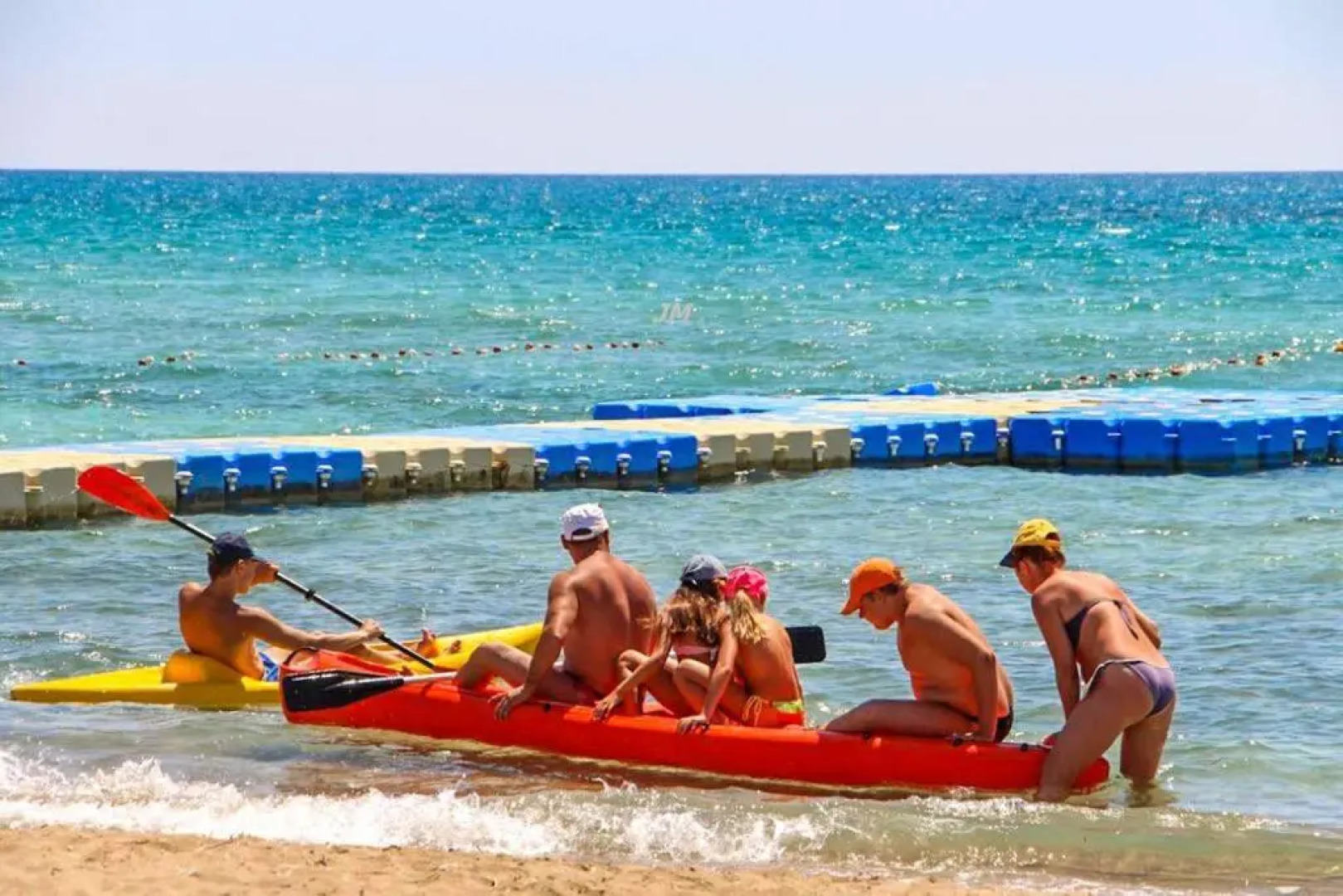 APARTAMENTY 1 komn. 70m do pljazha. akvapark*