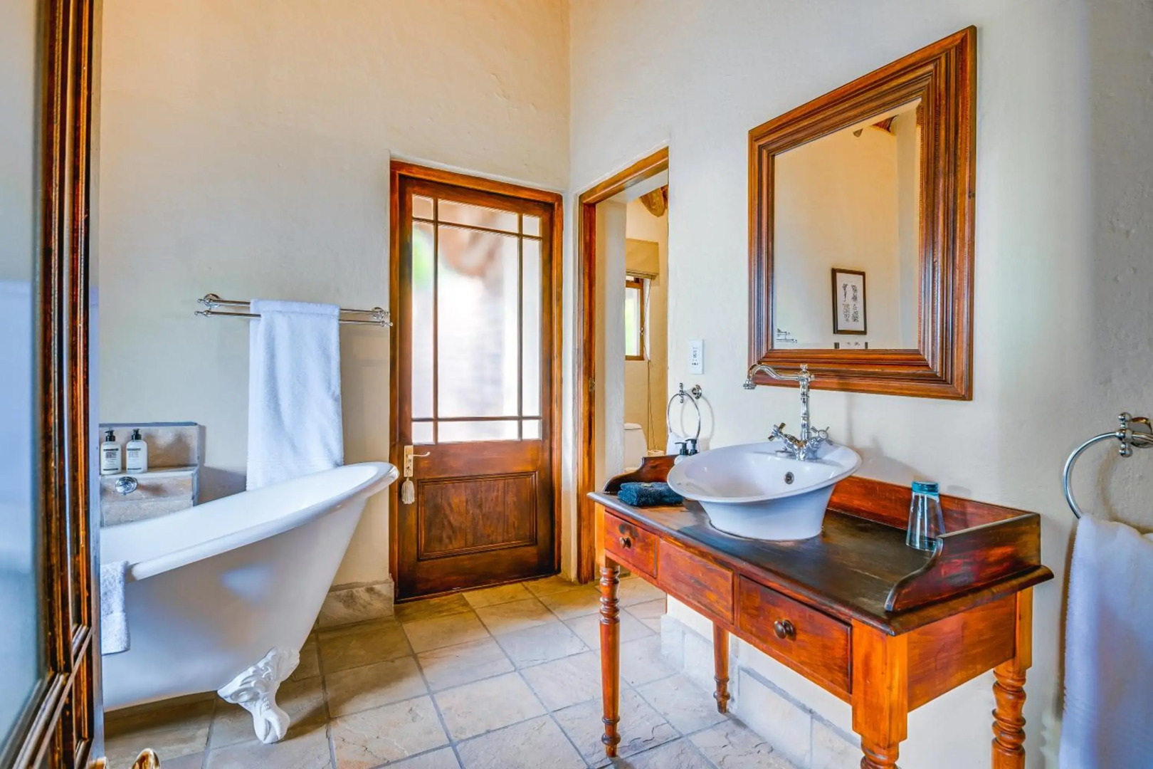 Hitgeheim Country Lodge & Eco Reserve