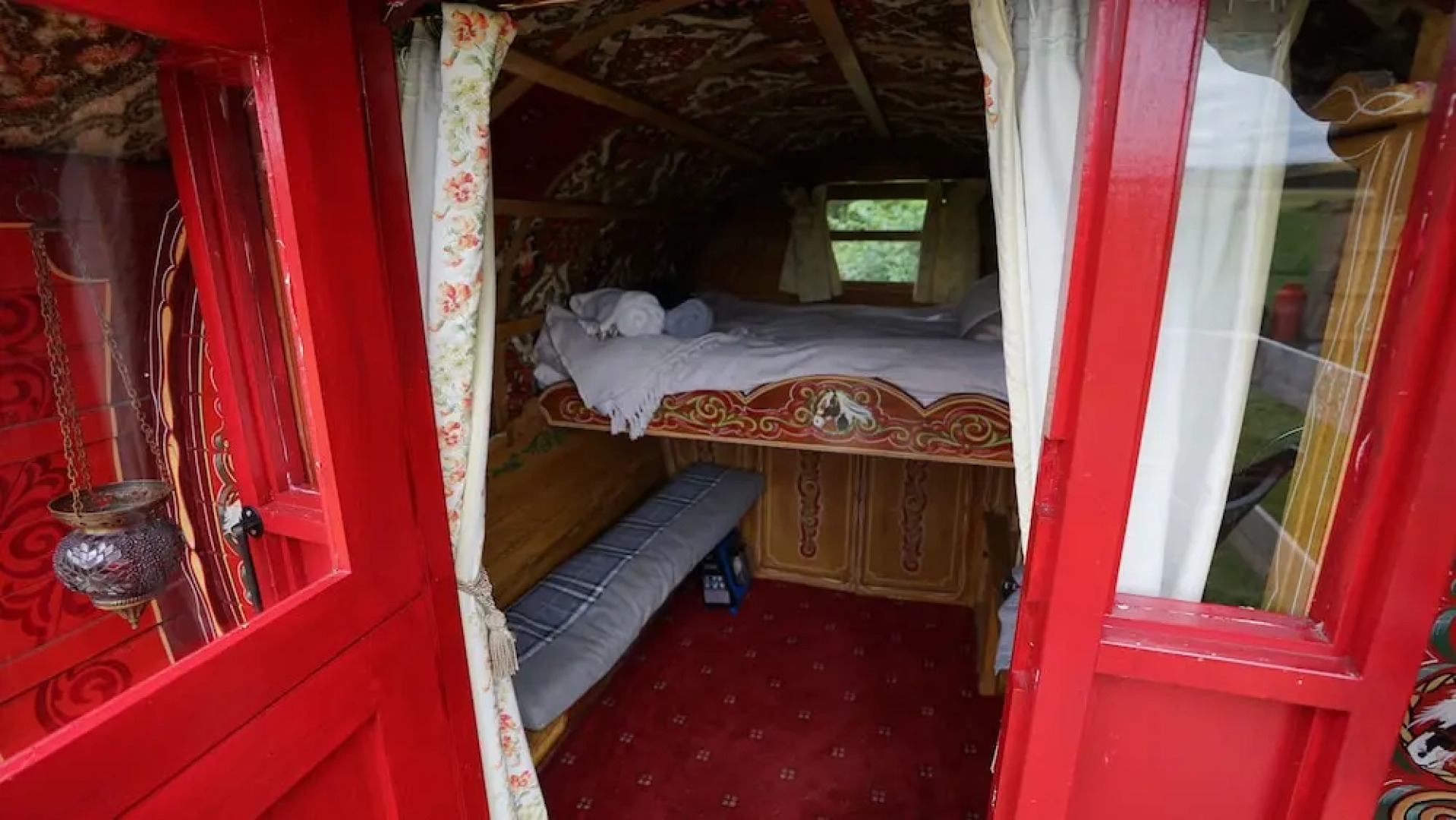 Islay @ Westcote Glamping-Campsite