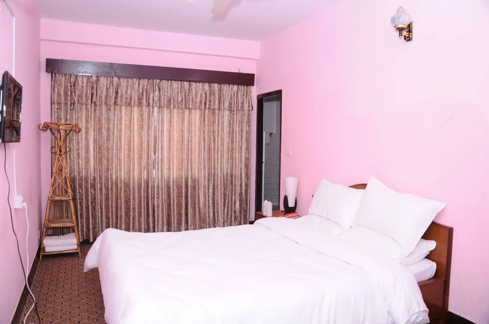 Hotel Himalayan Travellers Inn