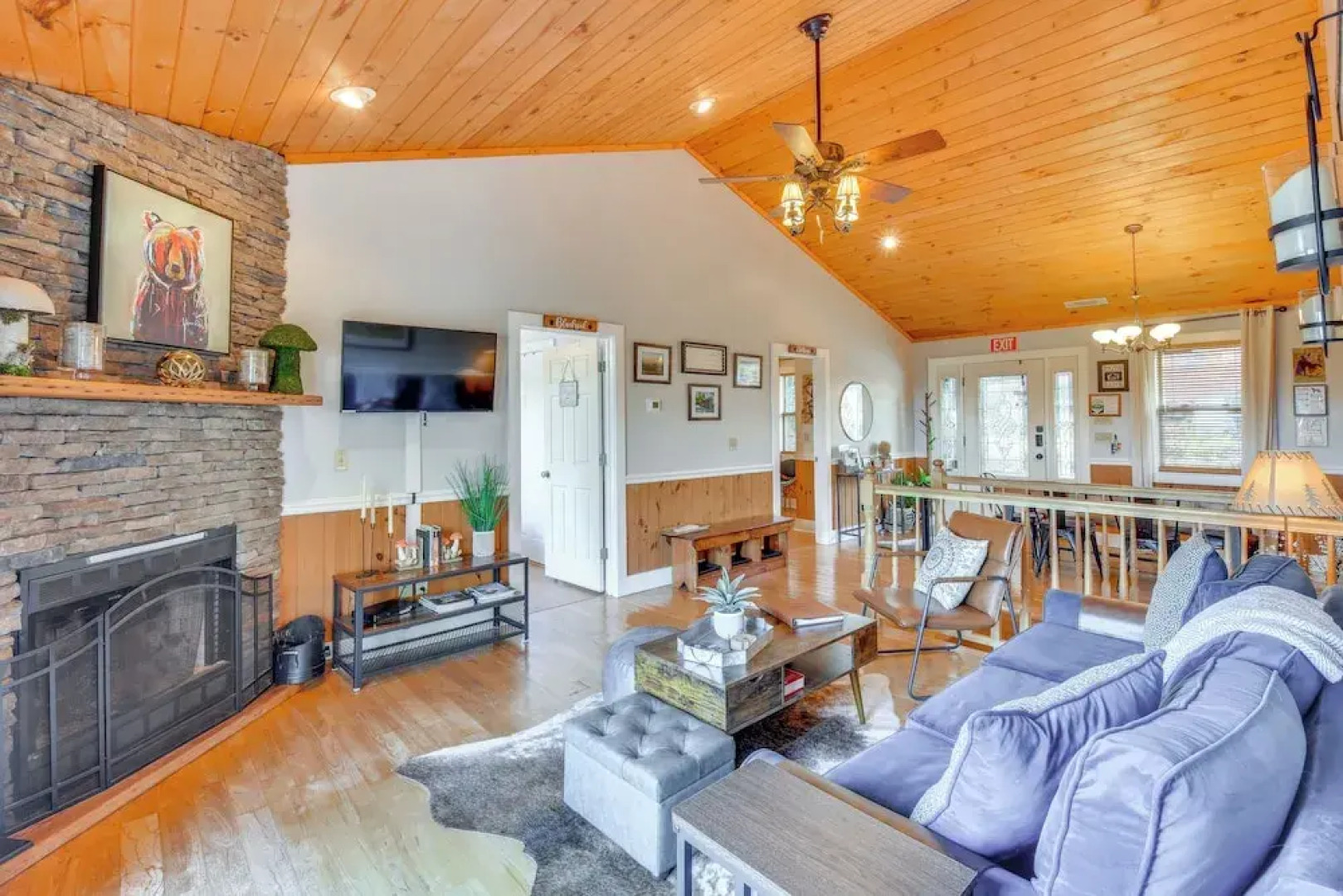 Lakemont Mountain Cabin w/ Game Room & Hot Tub!