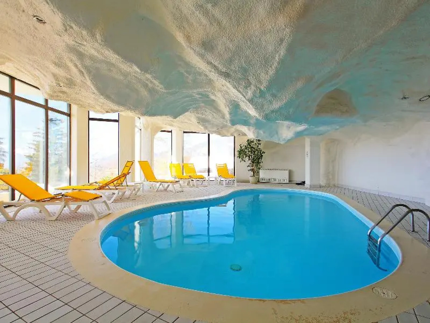 Villars Bristol Apartments