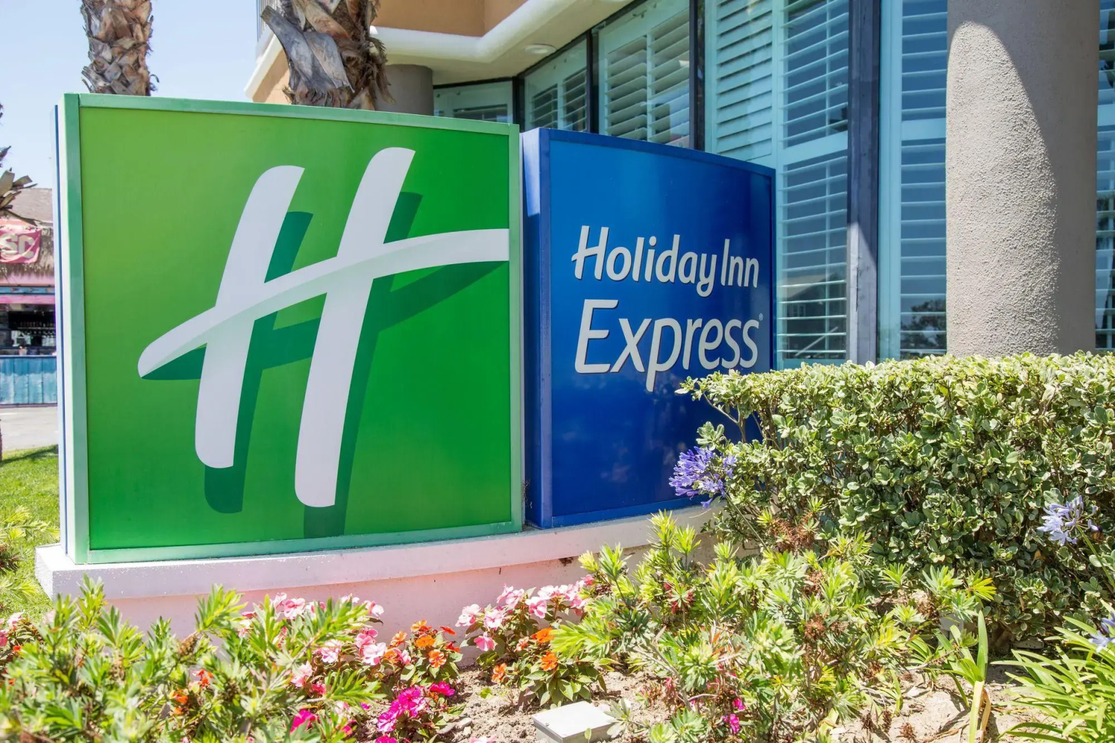 Holiday Inn Express Newport Beach by IHG
