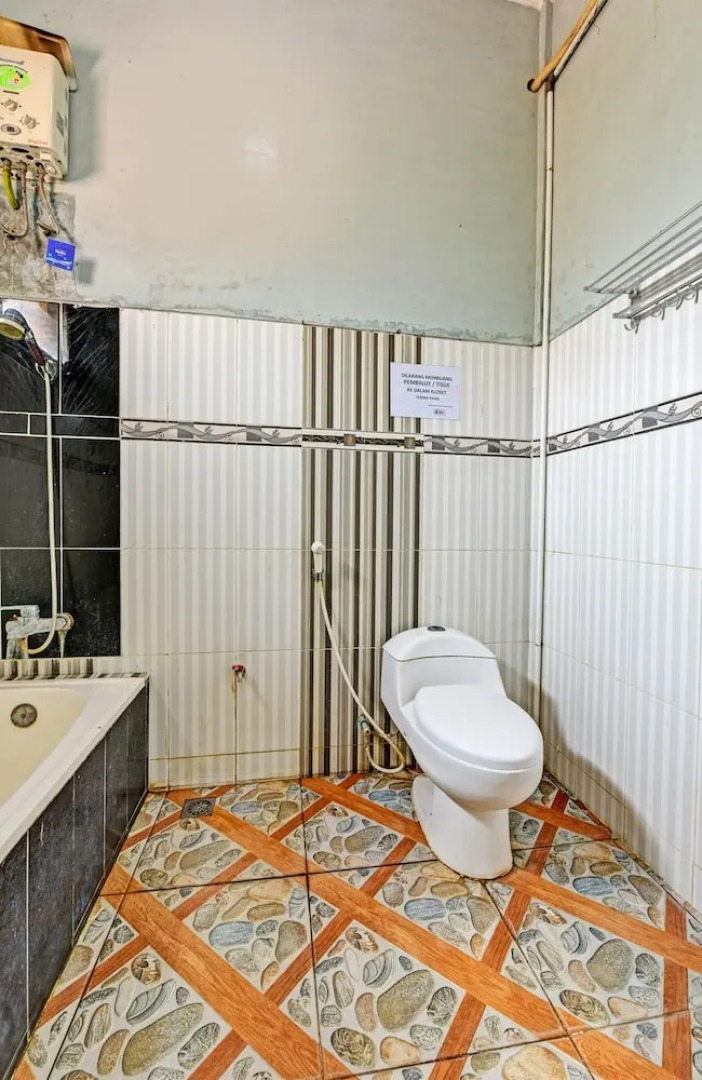 SPOT ON 91376 Hotel Bintang Flores