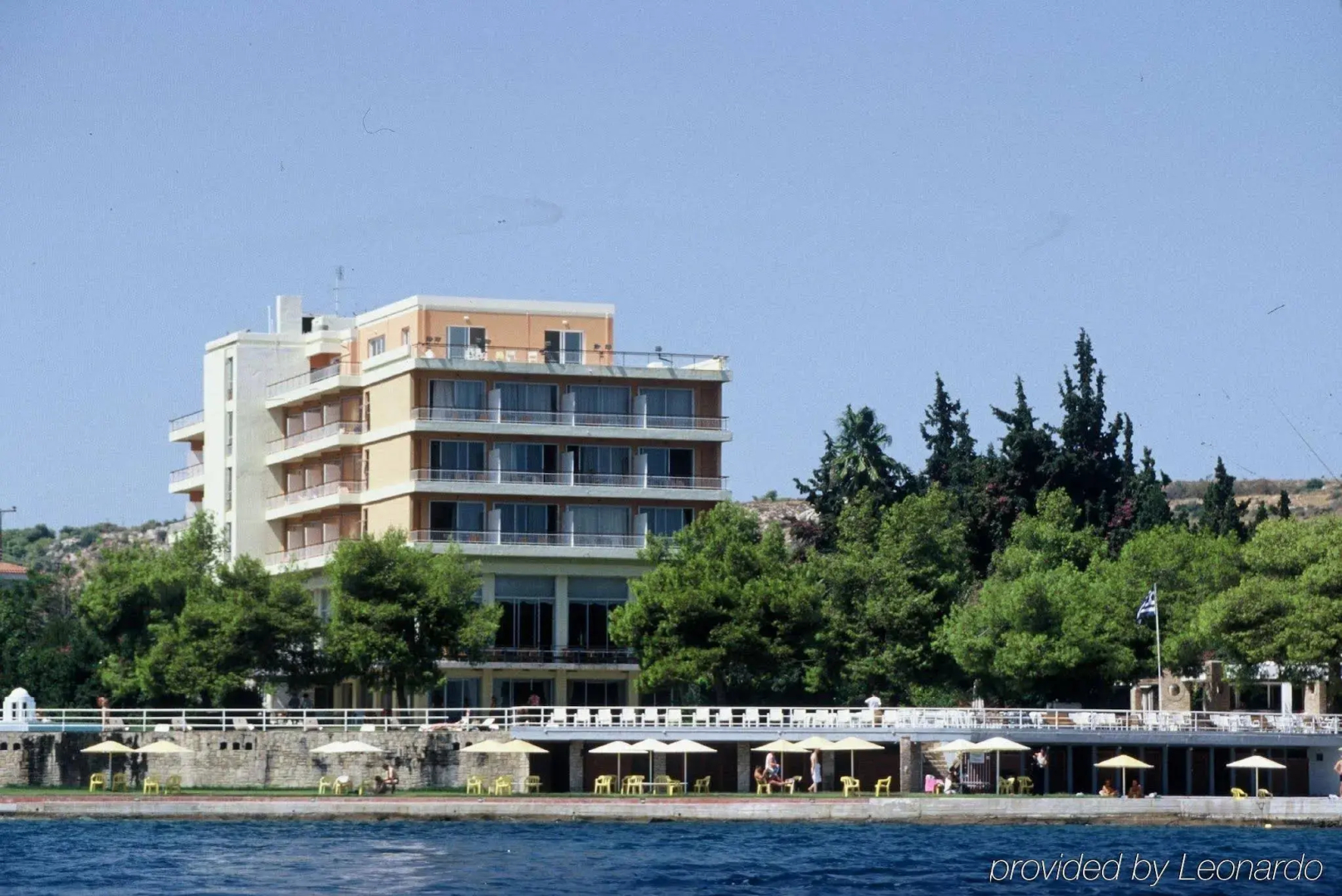 Kalamaki Beach Resort