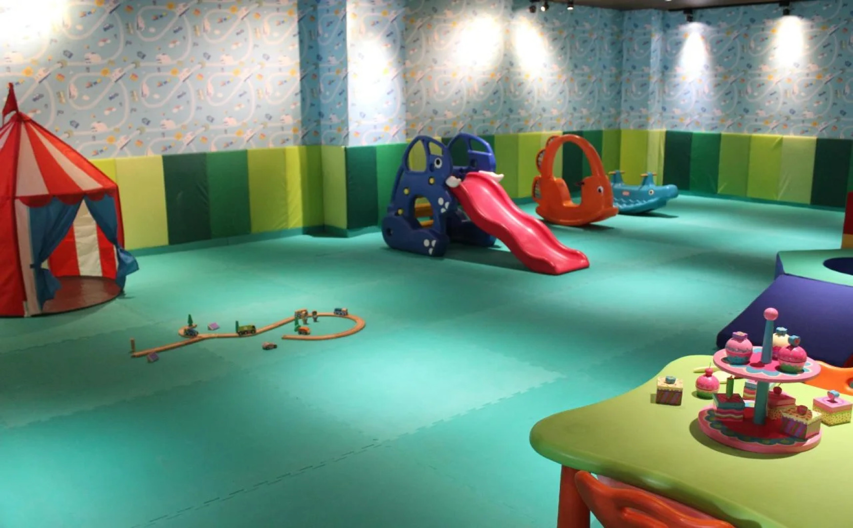 Hoya Hot Springs Resort & Spa