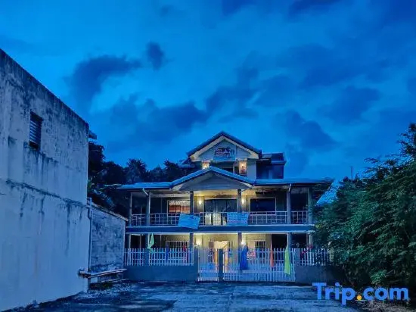 RedDoorz @ Garcia Hernandez Bohol