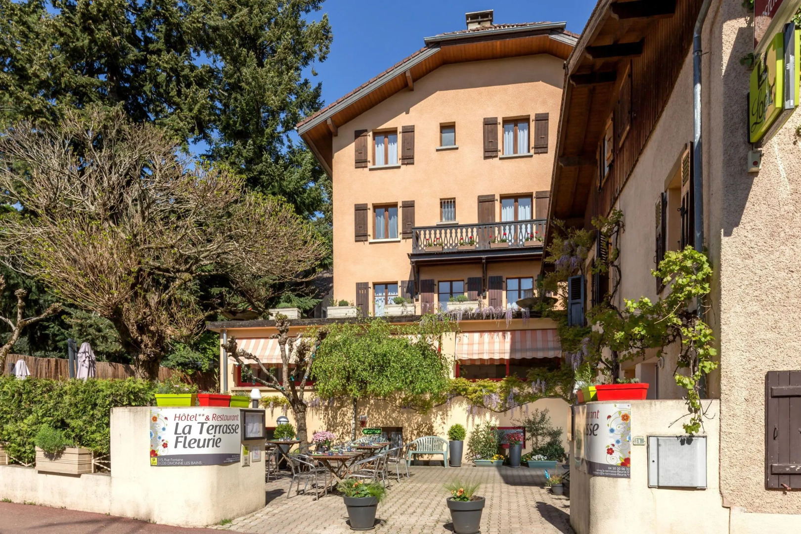 Logis Hôtel La Terrasse Fleurie