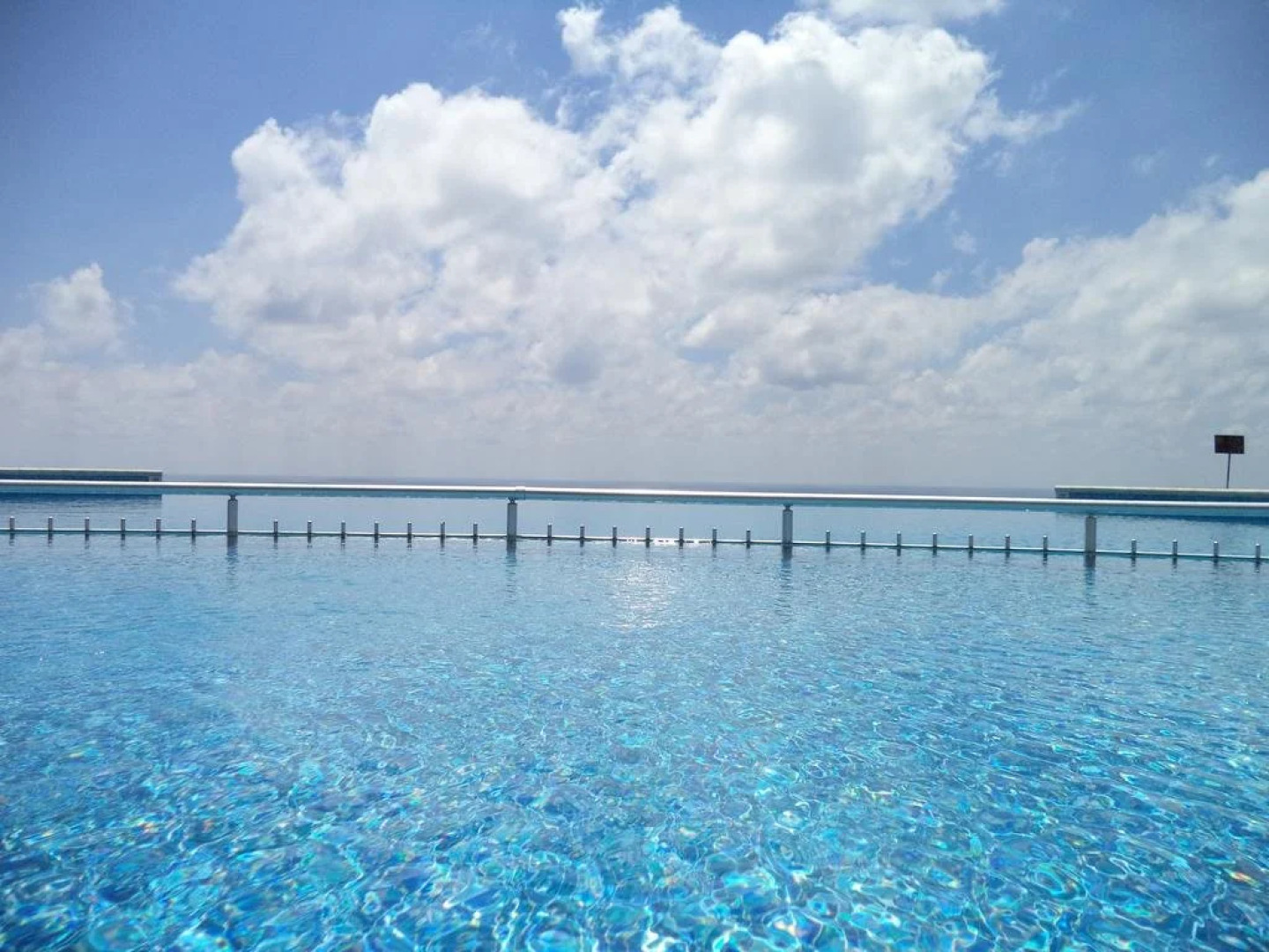 July Morning Seaside Resort