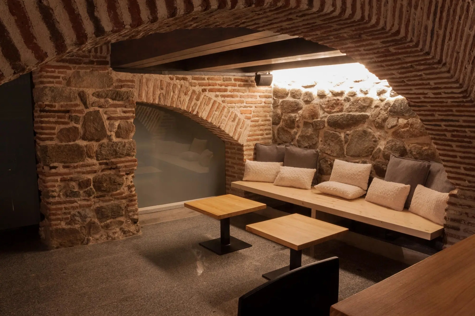 El Encanto Hotel & Cafetería