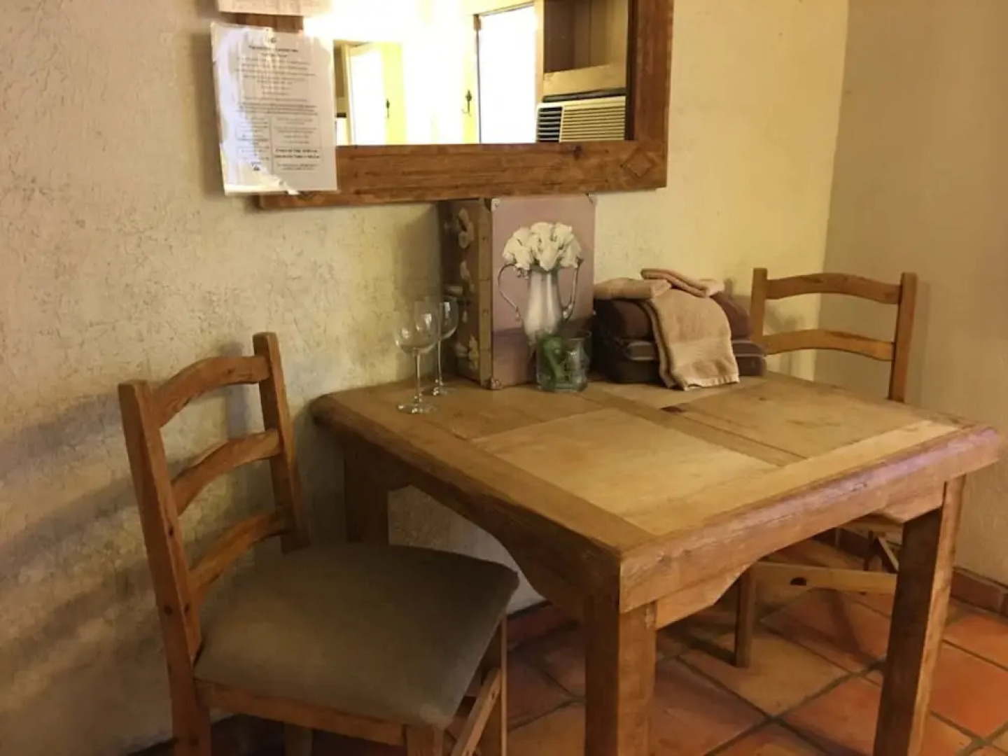 The Historic Leakey Inn