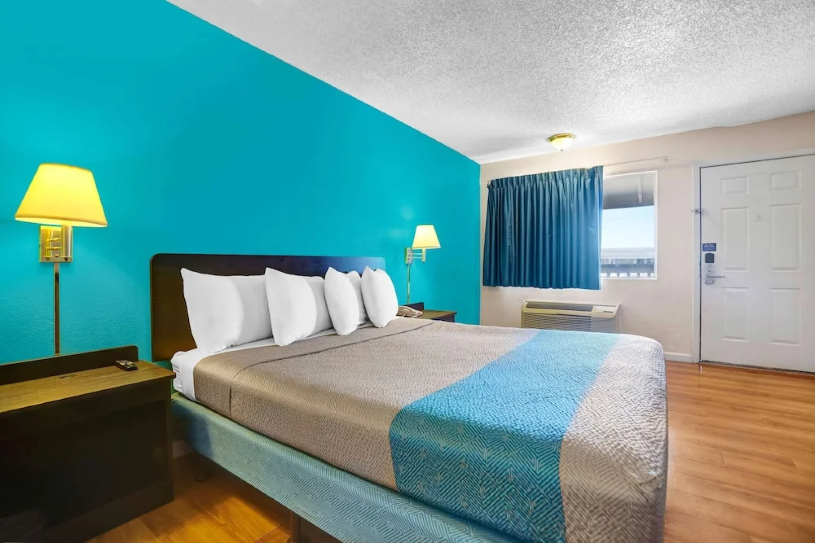 Quality Inn & Suites Tradewinds