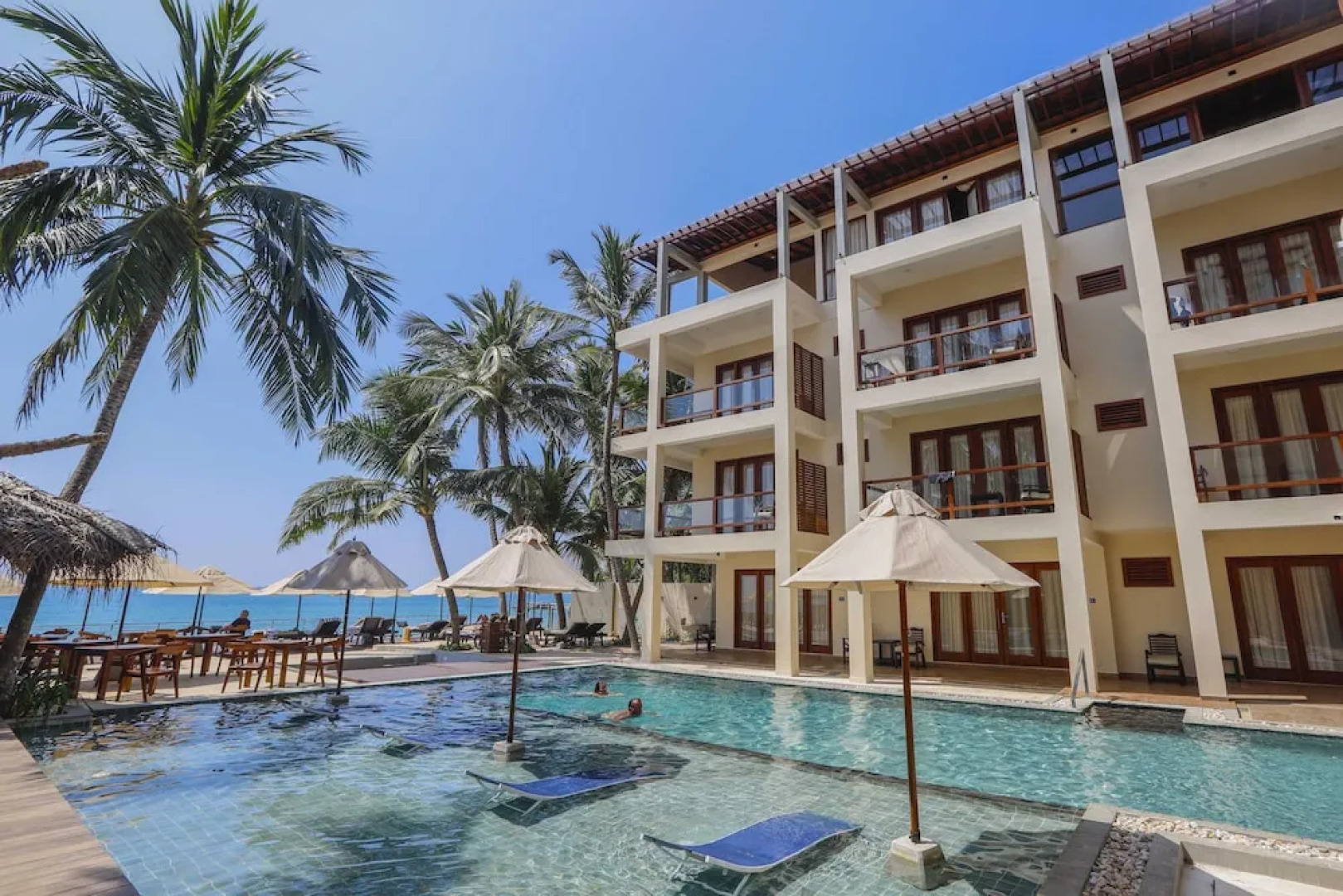 Sapphire Seas Beachfront Villas