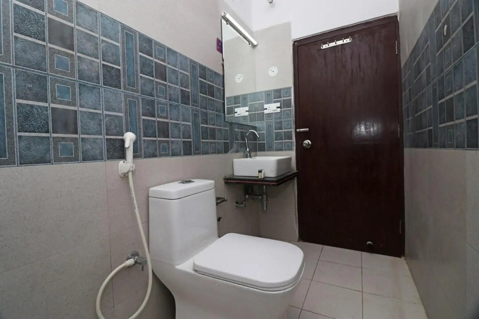 Hotel Jahnavi by OYO Rooms