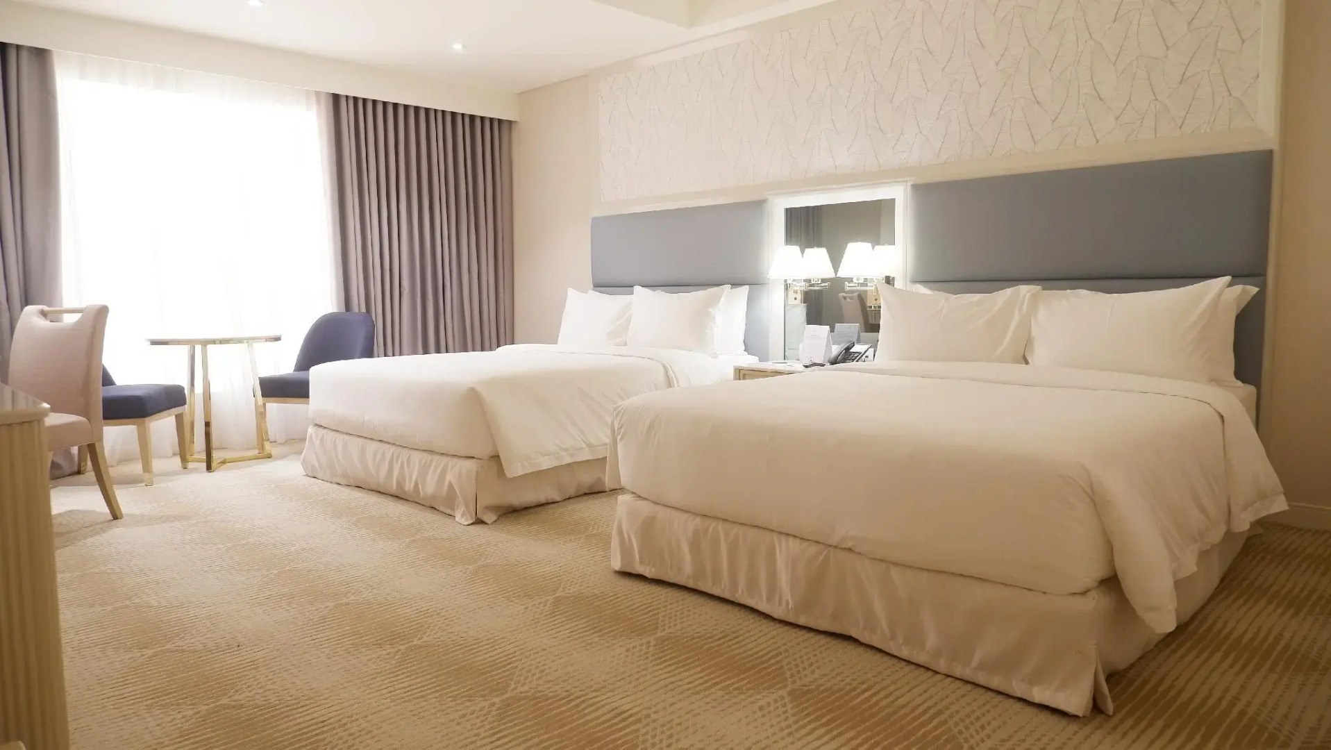 Royce Hotel & Casino