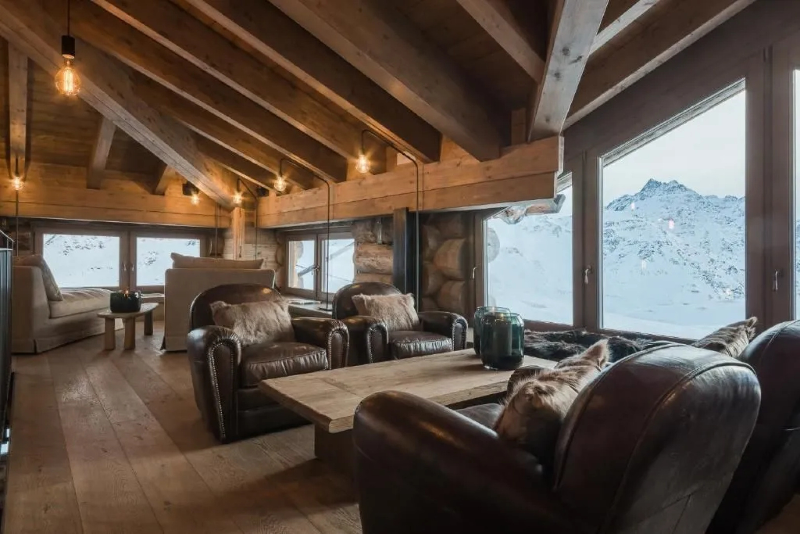 Sunny Valley Mountain Lodge