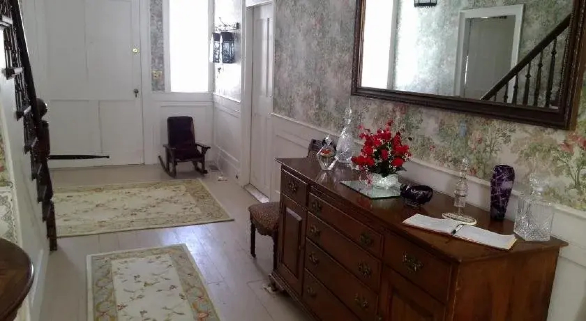 The 1810 Juliand House Bed & Breakfast