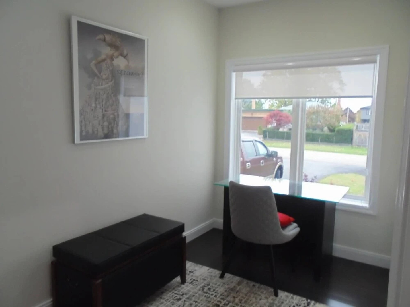 Luxury White House In Oakville Free Ev Charging