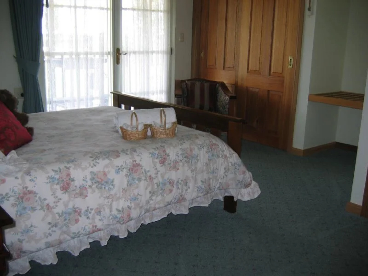 Buttercup Cottage and Private Apartment