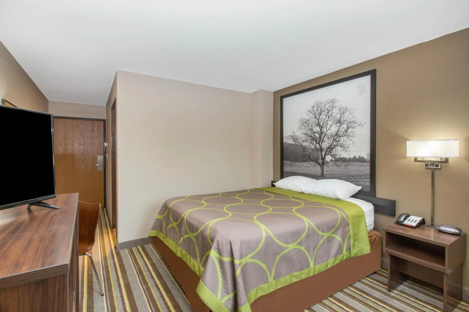 Hotel 81 Palace