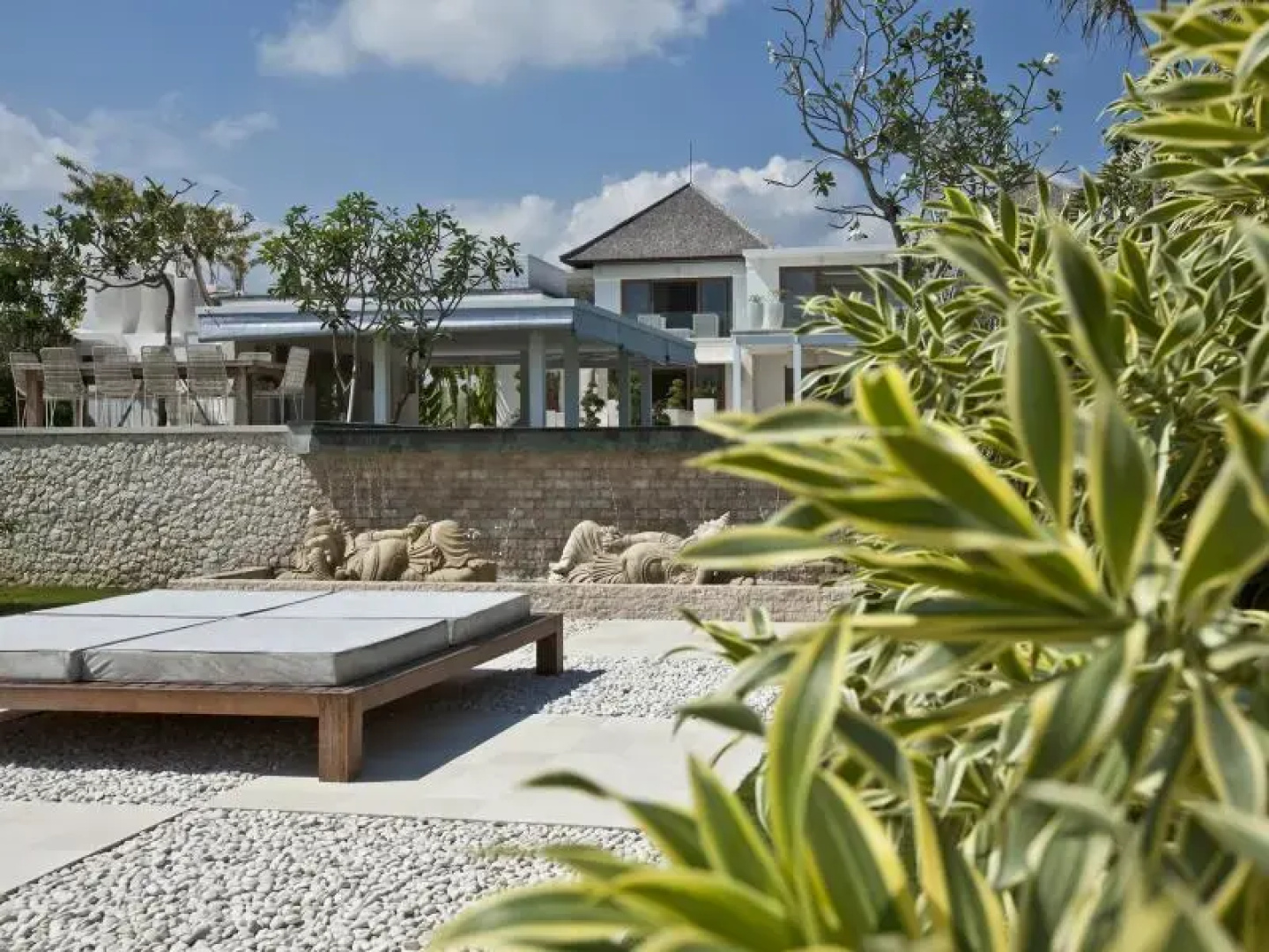 Villa Ombak Putih