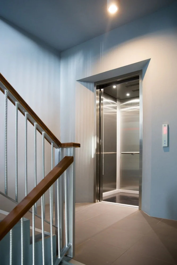 iNest Poshtel - Hostel