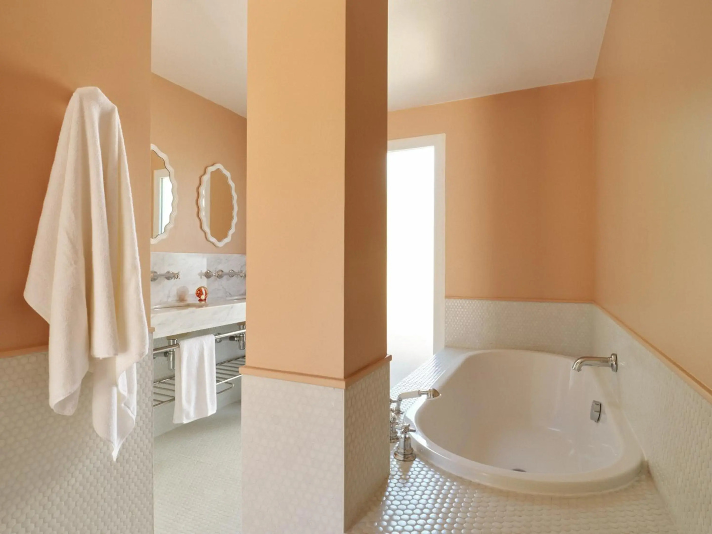 Hôtel La Tartane Saint -Tropez