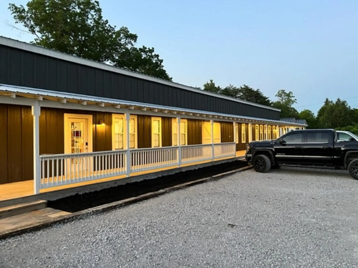 Greeter Falls Lodge Suite 4