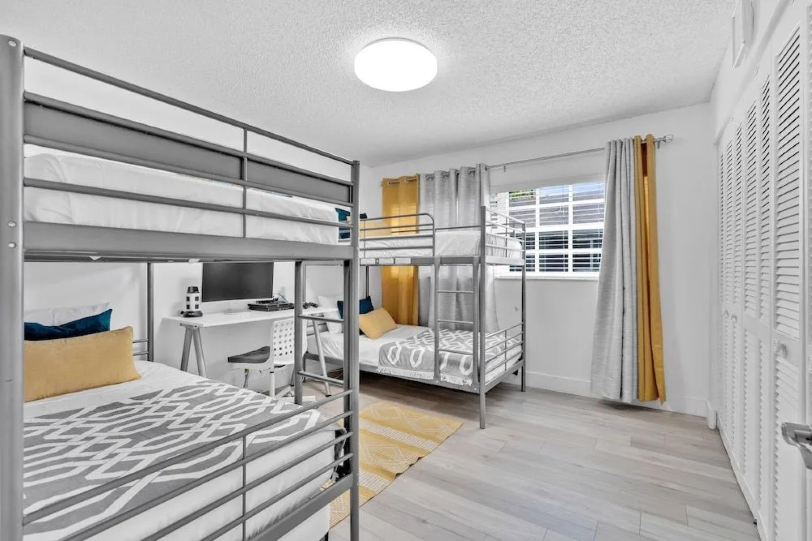 Deluxe 4BD Villa Paraiso W Heated Pool