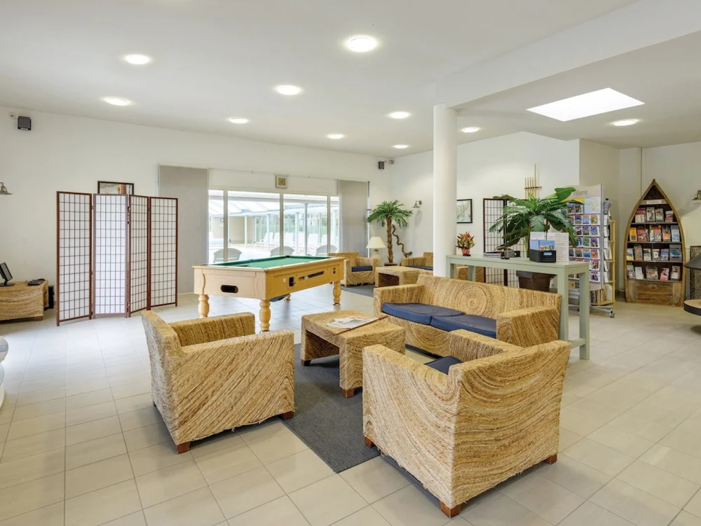 Cozy Breton Holiday Home Near the bay of Douarnenez