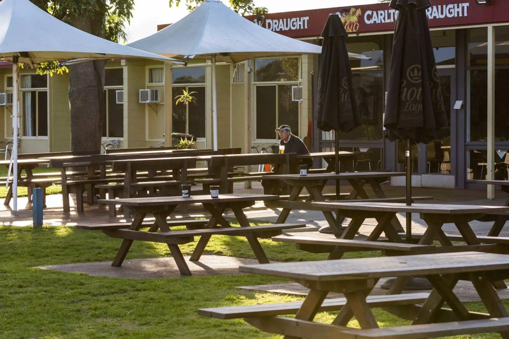 Moruya Waterfront Hotel Motel