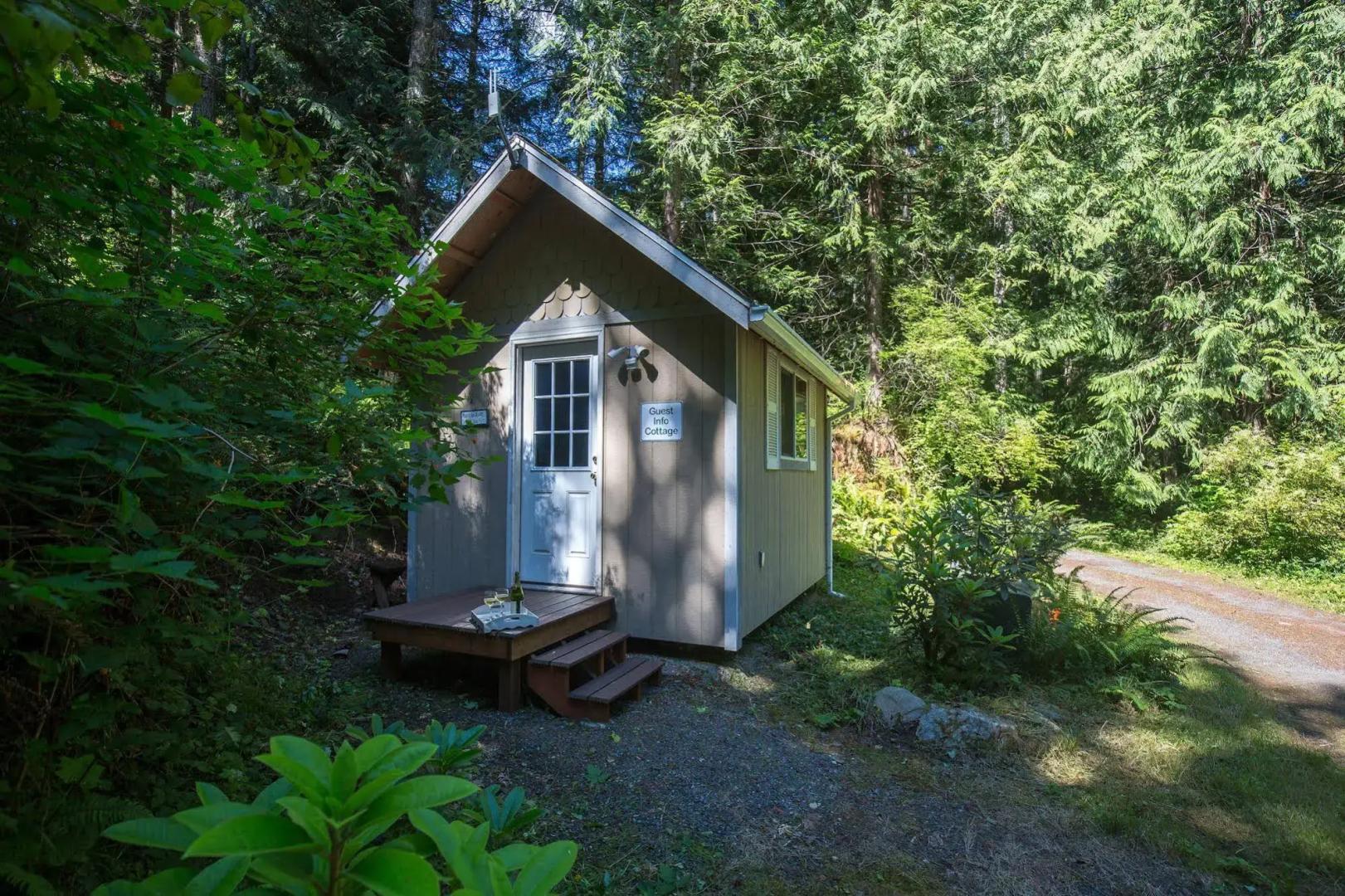 A Hidden Haven & Water Garden Cottages