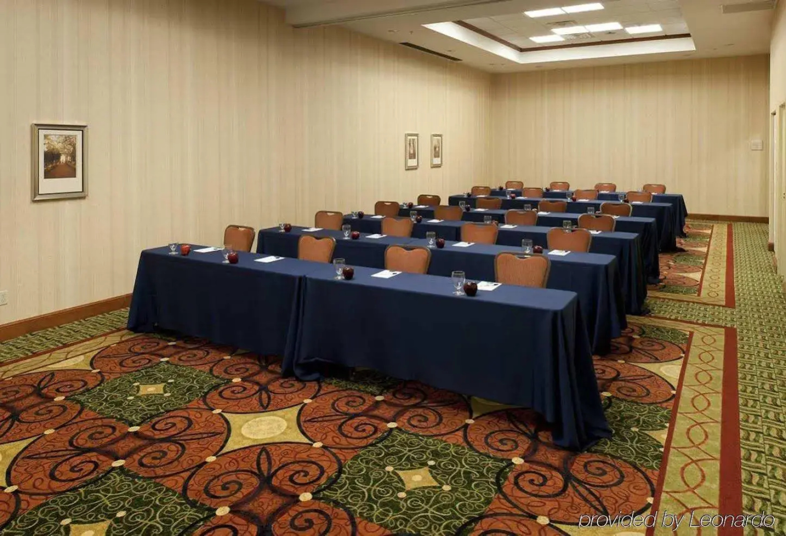 Hilton Garden Inn Lake Forest Mettawa