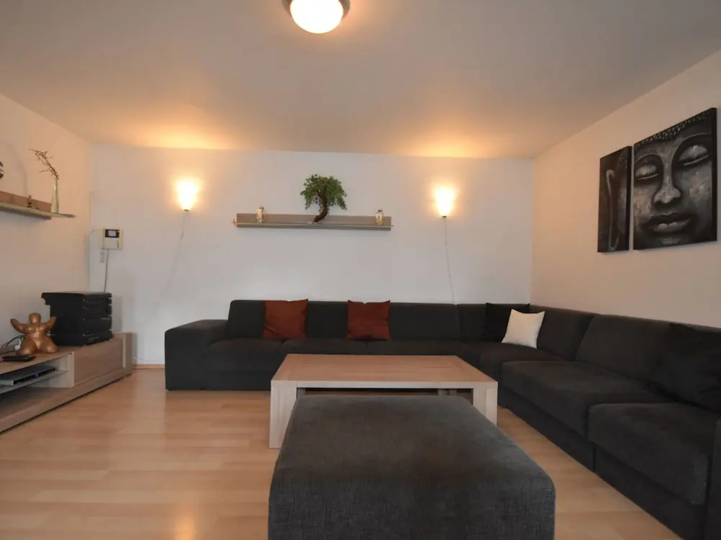 Spacious Holiday Home in Arnultovice With Swimming Pool